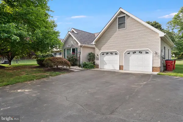 13503 Apple Harvest Dr, MARTINSBURG, WV 25403
