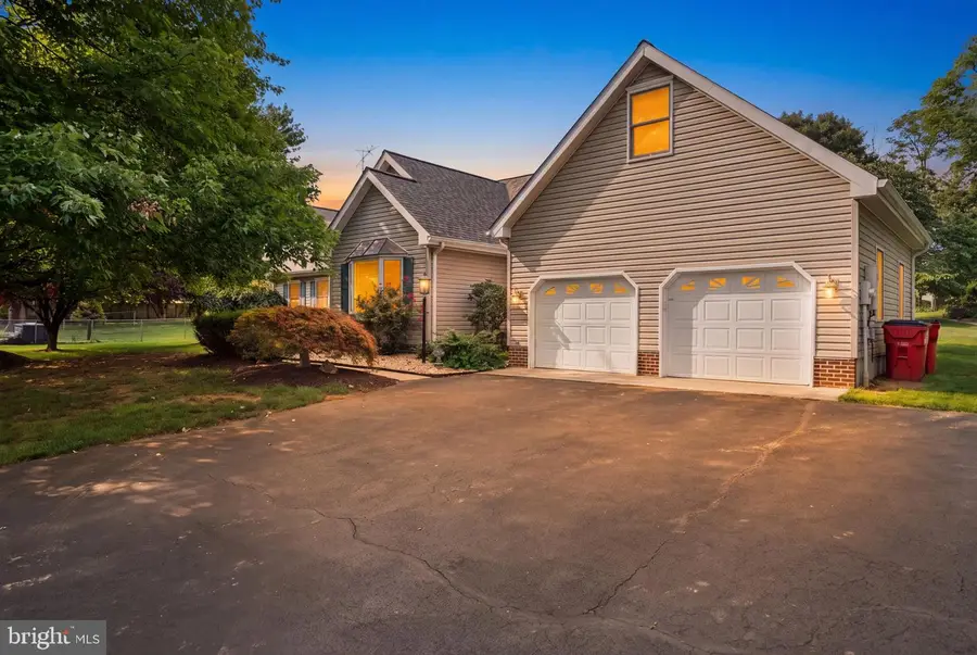 13503 Apple Harvest Dr, Martinsburg, WV 25403 - #2