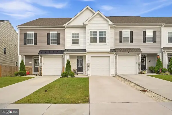 37 Billau, BUNKER HILL, WV 25413