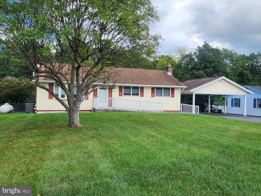 2351 Eagle School Rd, Martinsburg, WV 25404 - #2