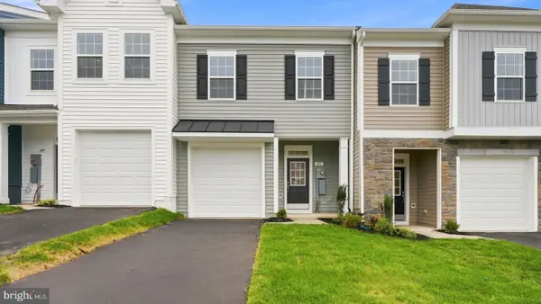 613 Slick Ter, MARTINSBURG, WV 25403