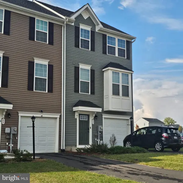 84 Dripping Spring Dr, HEDGESVILLE, WV 25427