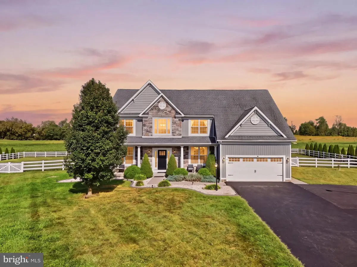 194 Statice Dr, Hedgesville, WV 25427 - #1