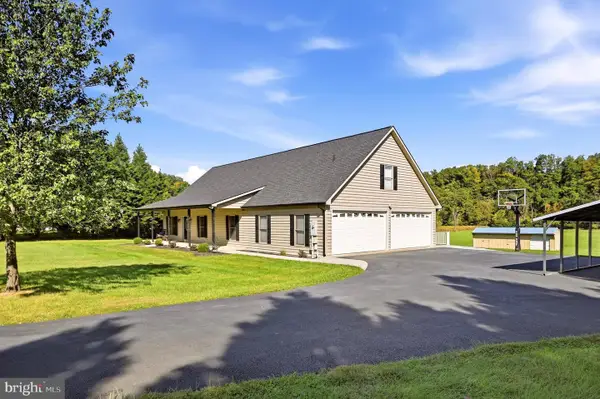 858 Abbie Ln, KEARNEYSVILLE, WV 25430