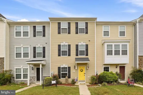 56 Lieutenant Ct, BUNKER HILL, WV 25413