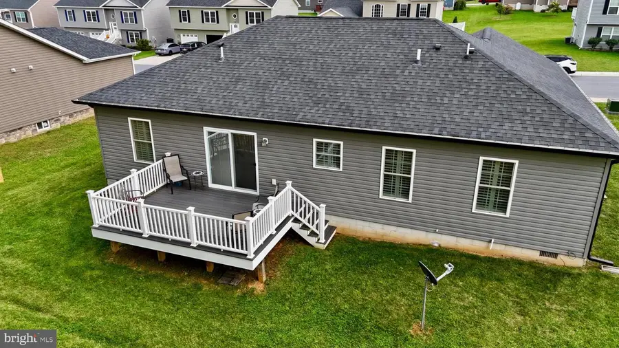 206 Brant Ln N, Martinsburg, WV 25403 - #2