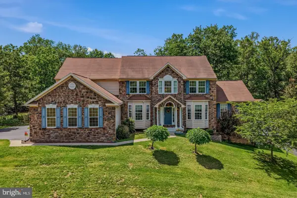 10 Cardiff Ct, HEDGESVILLE, WV 25427