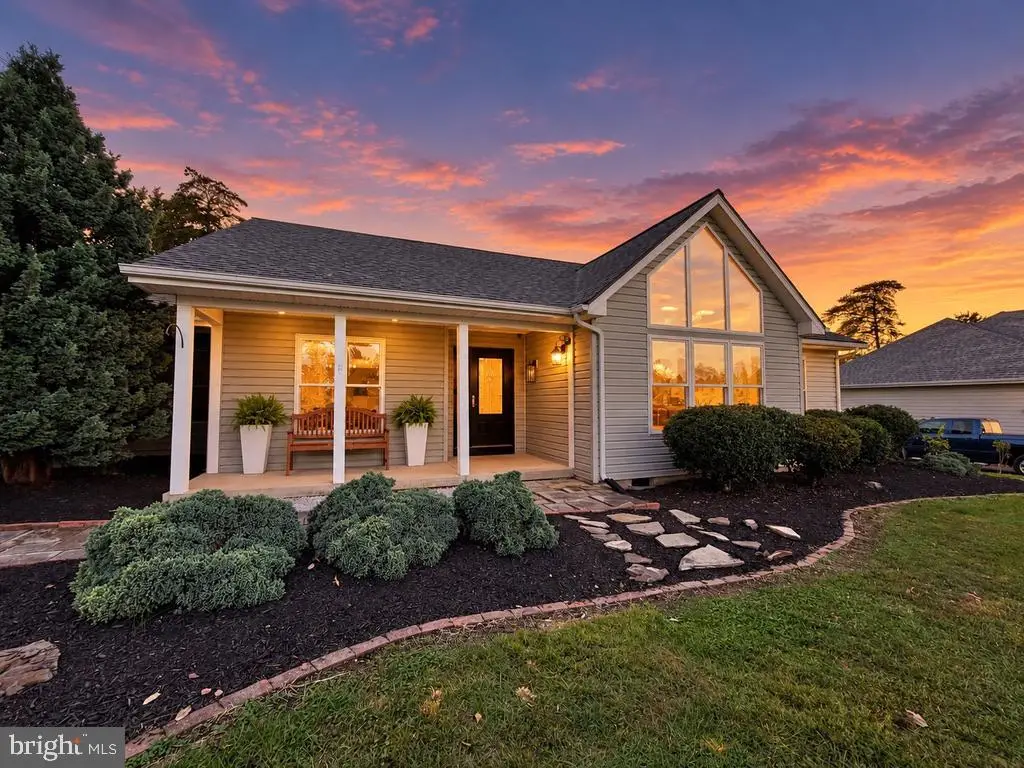 398 Peace Pipe Ln, Hedgesville, WV 25427 - #1