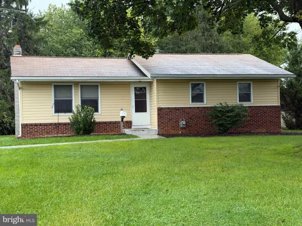 1106 Circle Dr, MARTINSBURG, WV 25401