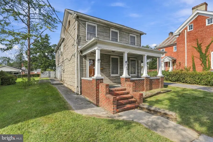 700 N Queen St, Martinsburg, WV 25404 - #3