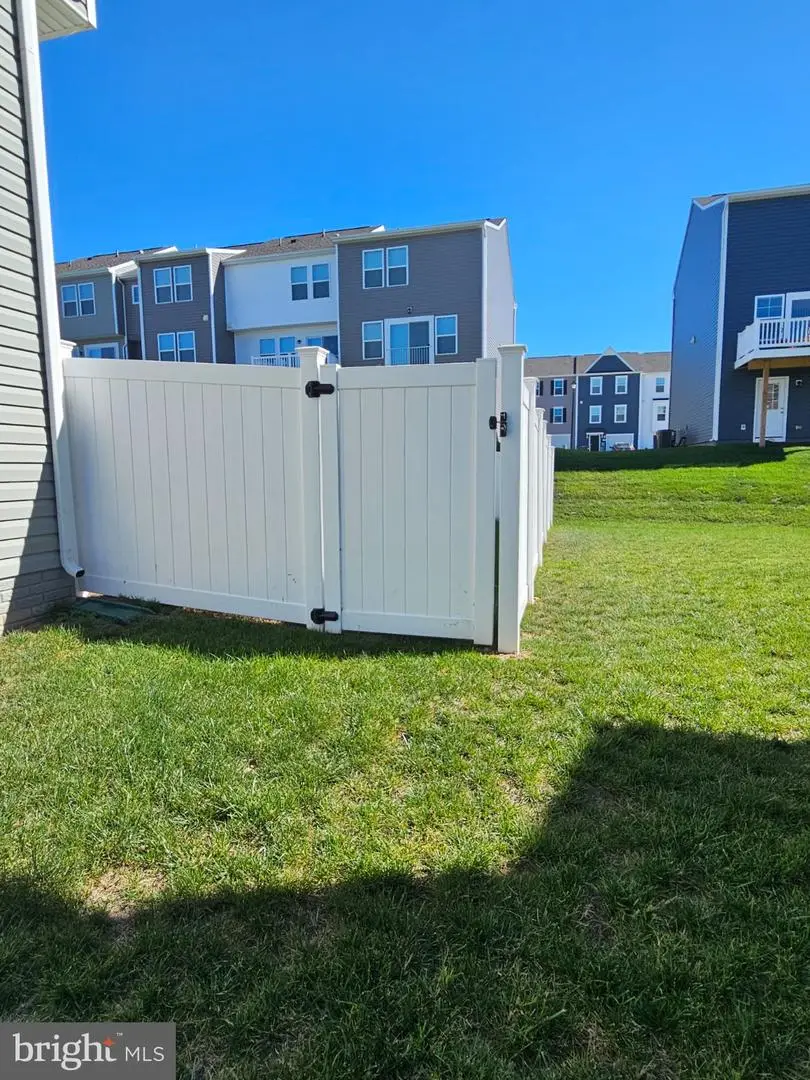 40 Clifton Mnr, Falling Waters, WV 25419 - #2