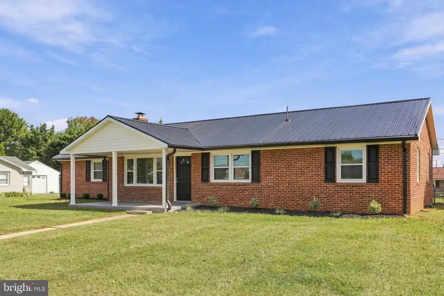 328 Richard St, Martinsburg, WV 25404 - #3