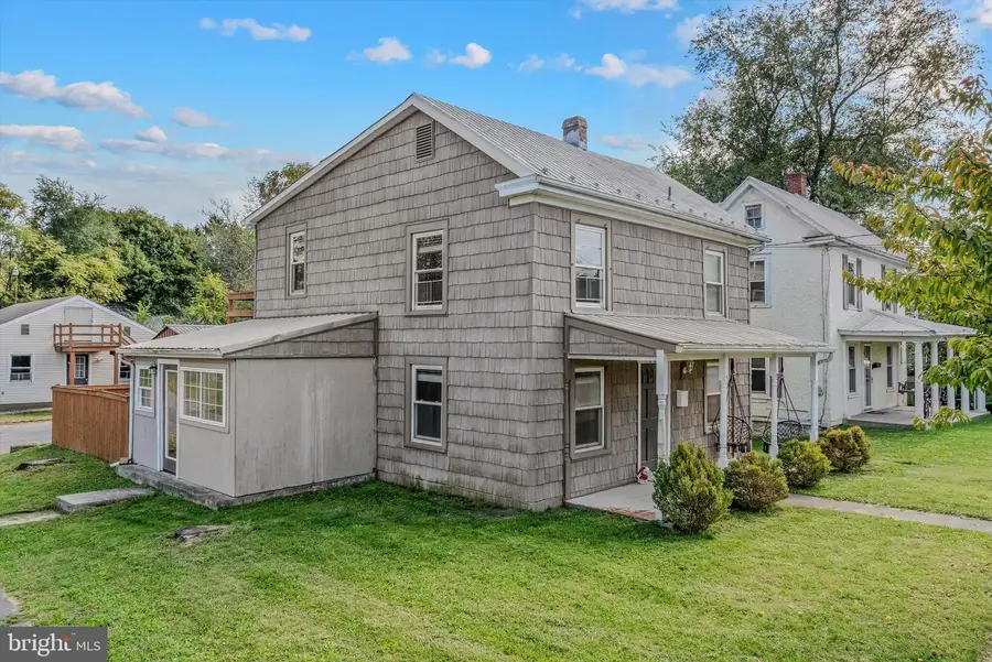 916 S Raleigh St S, Martinsburg, WV 25401 - #2