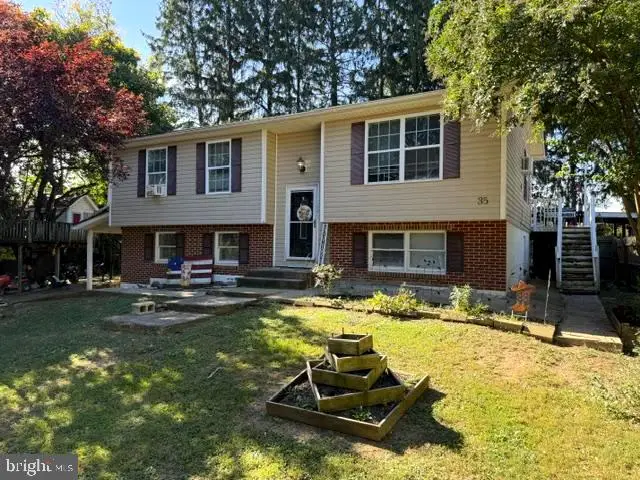 35 Salty Ln, Falling Waters, WV 25419 - #2