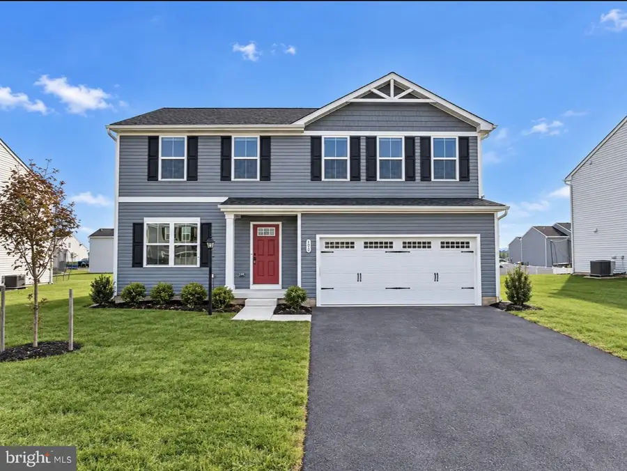 688 Otero Ln, Hedgesville, WV 25427 - #2