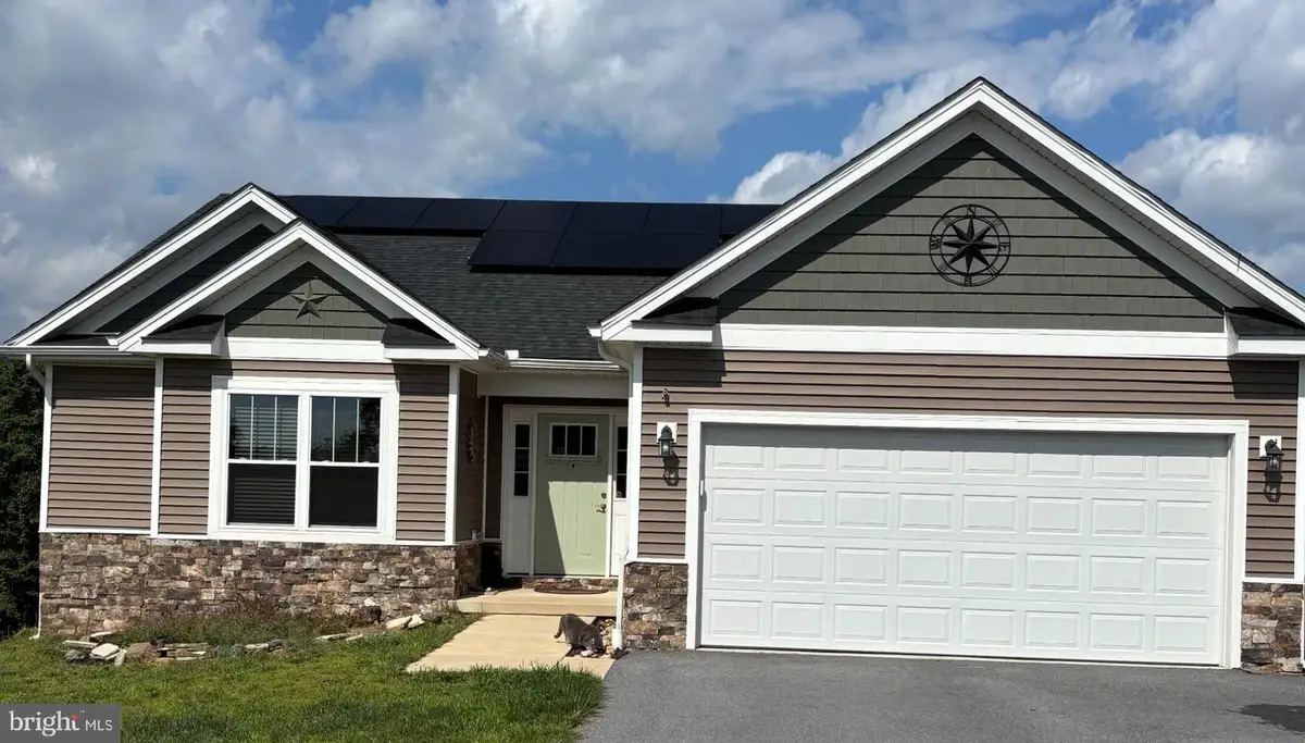 494 Escape Ct, Hedgesville, WV 25427 - #1
