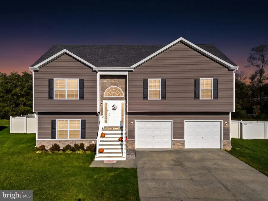 61 Invasion Ct, Bunker Hill, WV 25413 - #2