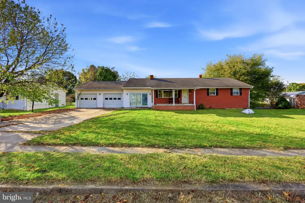 245 Princeton St, Martinsburg, WV 25404 - #1