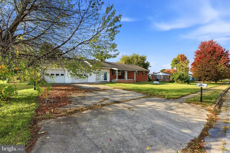 245 Princeton St, Martinsburg, WV 25404 - #2