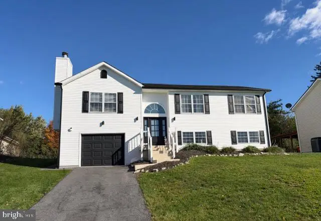 211 Universe Dr, Martinsburg, WV 25404 - #1