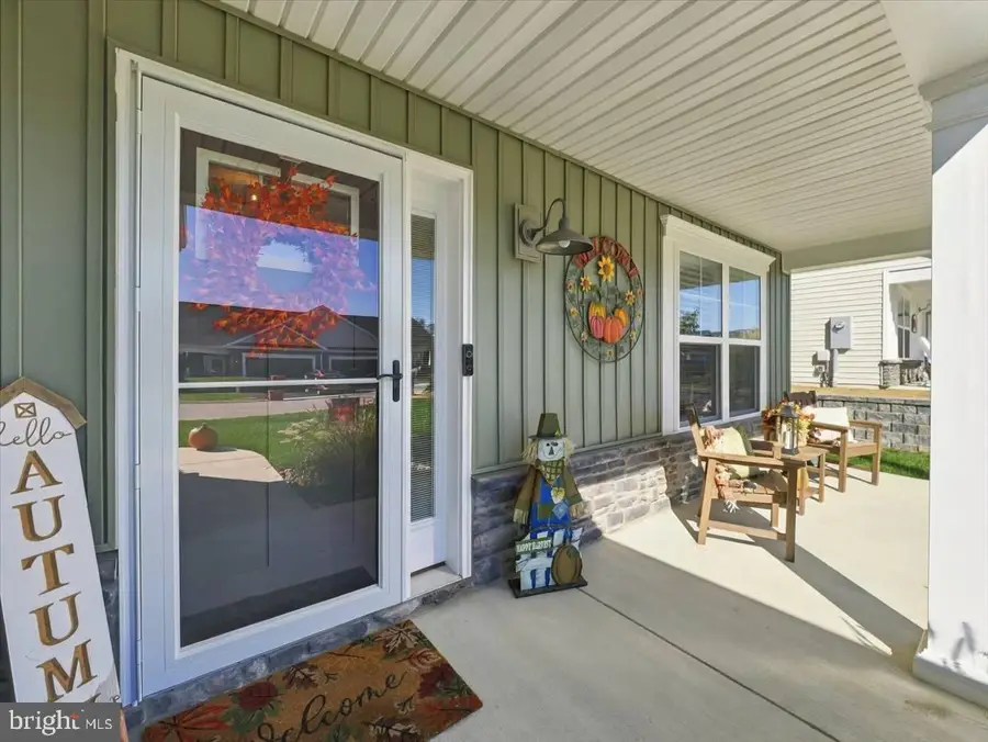 284 Dripping Spring Dr, Hedgesville, WV 25427 - #3