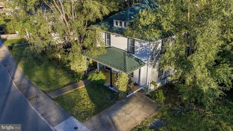 744 Winchester Ave, Martinsburg, WV 25401 - #2