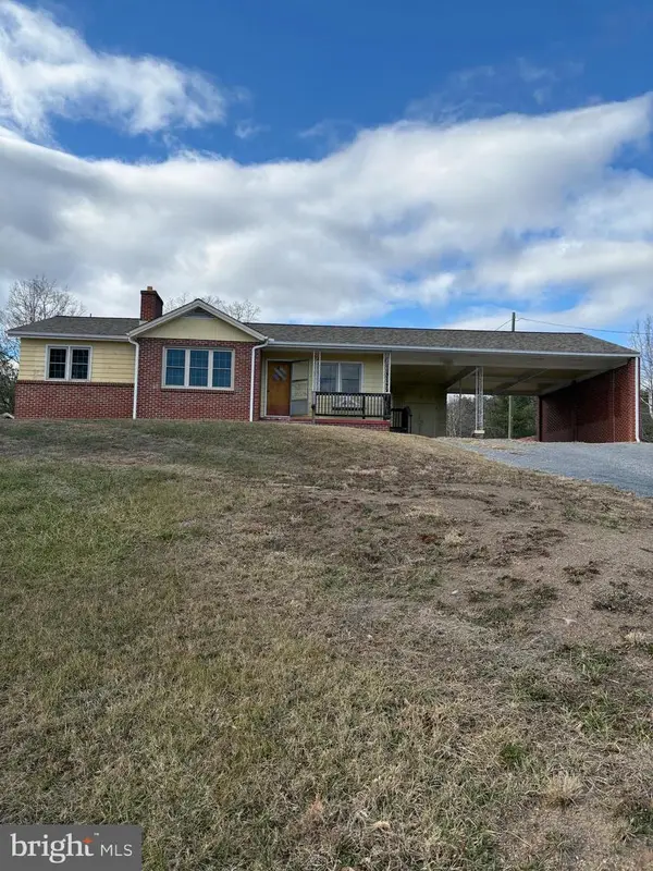 2621 Franklin Pike, PETERSBURG, WV 26847