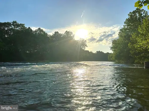 261 Hicks Dr, PETERSBURG, WV 26847