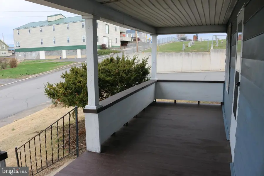 216 N Main St, Petersburg, WV 26847 - #3