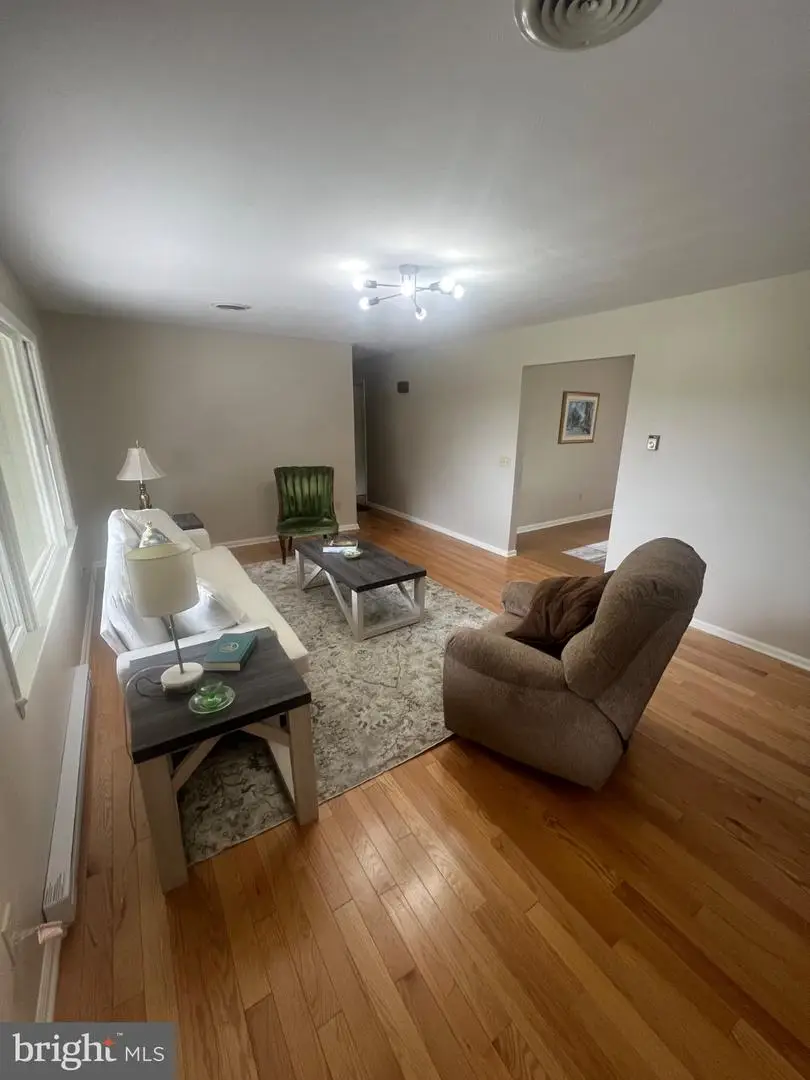 395 Point Dr, Petersburg, WV 26847 - #2