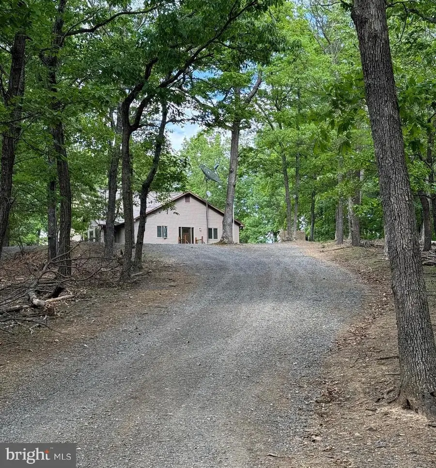 500 Maryvale Ln, Petersburg, WV 26847 - #3