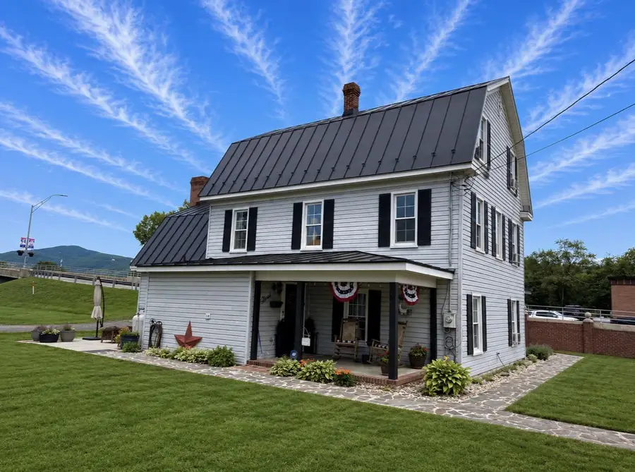 105 S Main St S, Petersburg, WV 26847 - #2