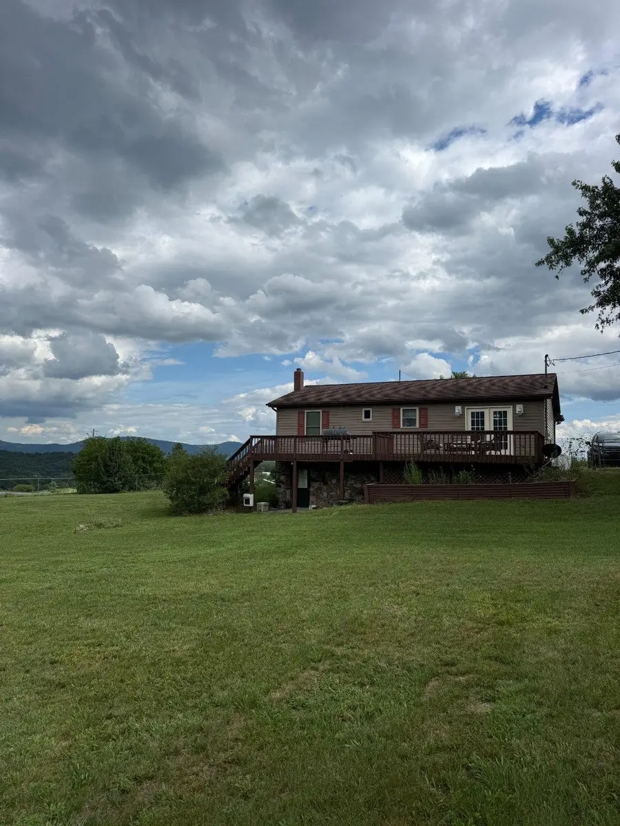 171 Twin Oaks Dr, Maysville, WV 26833 - #2