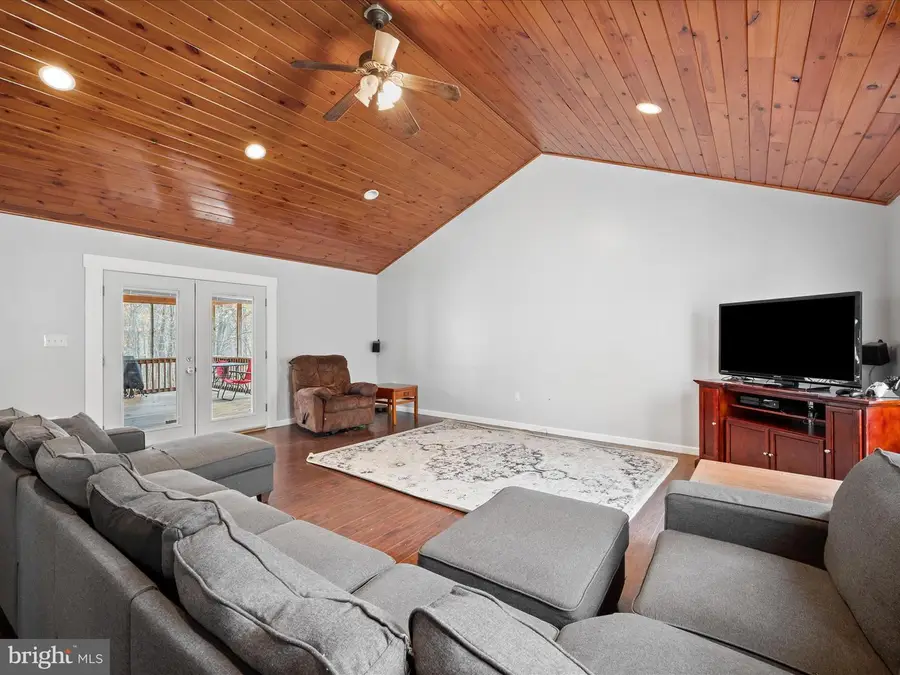 556 Highview Rd, Lost City, WV 26810 - Image #2