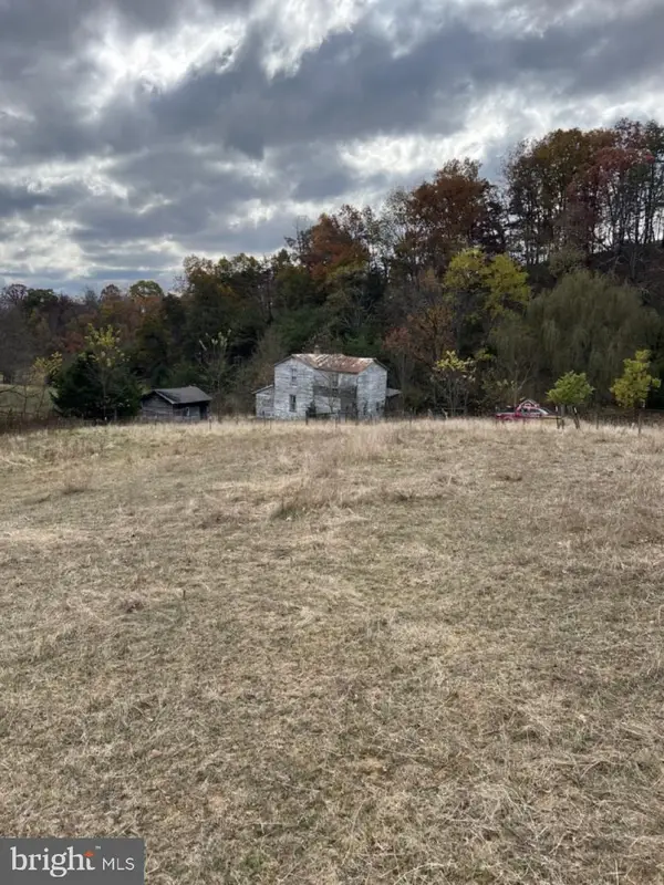 307 Earl Barr Ln, FISHER, WV 26818