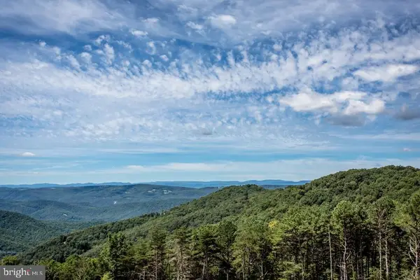 Hunters Ridge Trail, MOOREFIELD, WV 26836