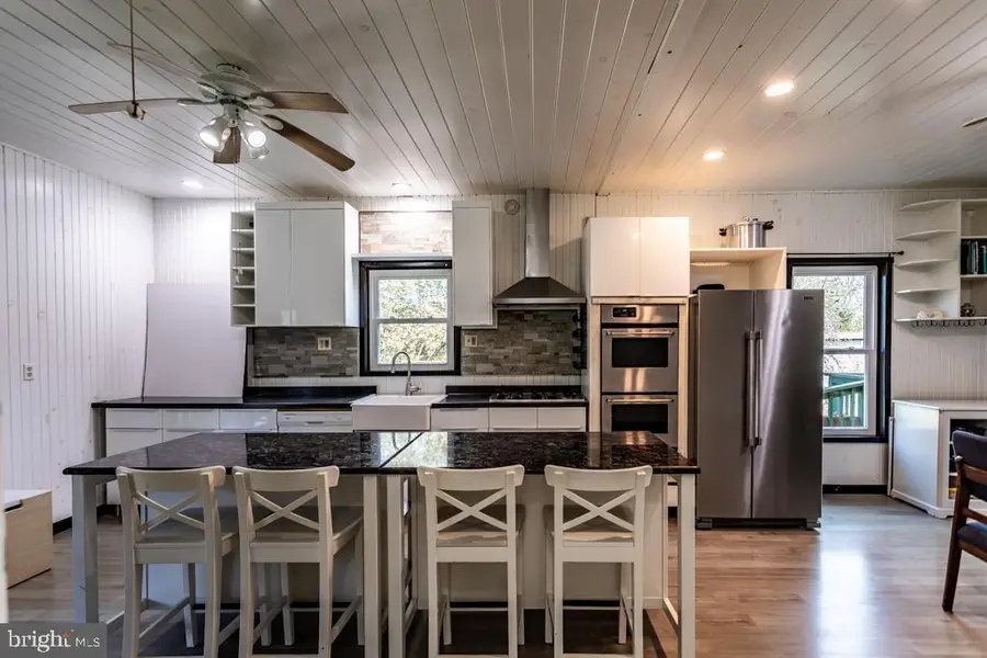 408 Hawks Nest Dr, Baker, WV 26801 - Image #2