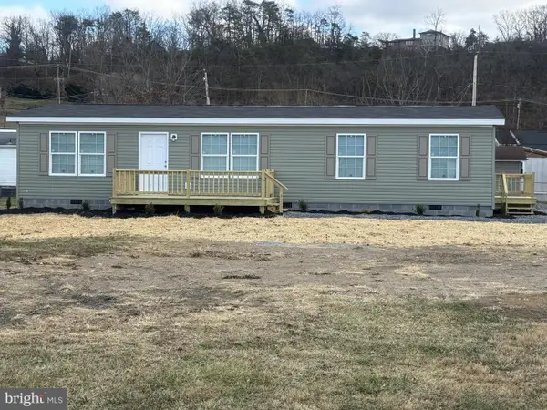 224 Chipley Ln, MOOREFIELD, WV 26836