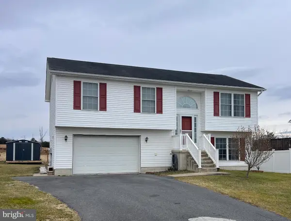 109 Mulberry Ln, WARDENSVILLE, WV 26851