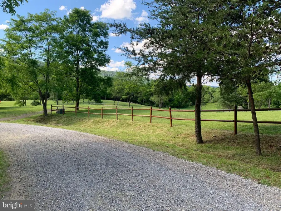 325 Coyote Run Rd, Mathias, WV 26812 - #3