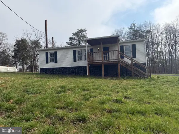 401 Charles Way, PURGITSVILLE, WV 26845