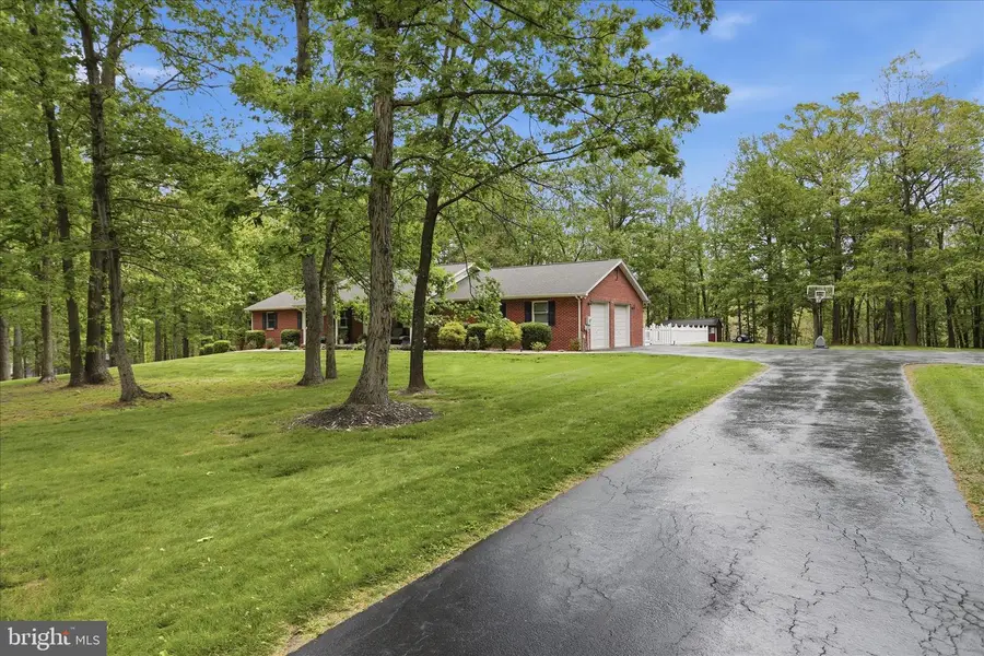 435 Summit Dr, Moorefield, WV 26836 - #3