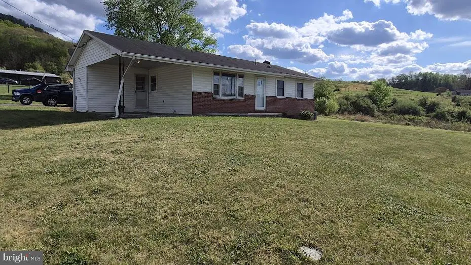 70 Greenwood Dr, Moorefield, WV 26836 - #1