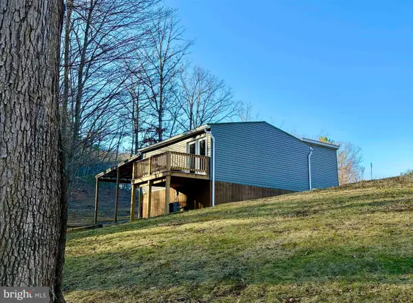 341 Buttercup Dr, MATHIAS, WV 26812