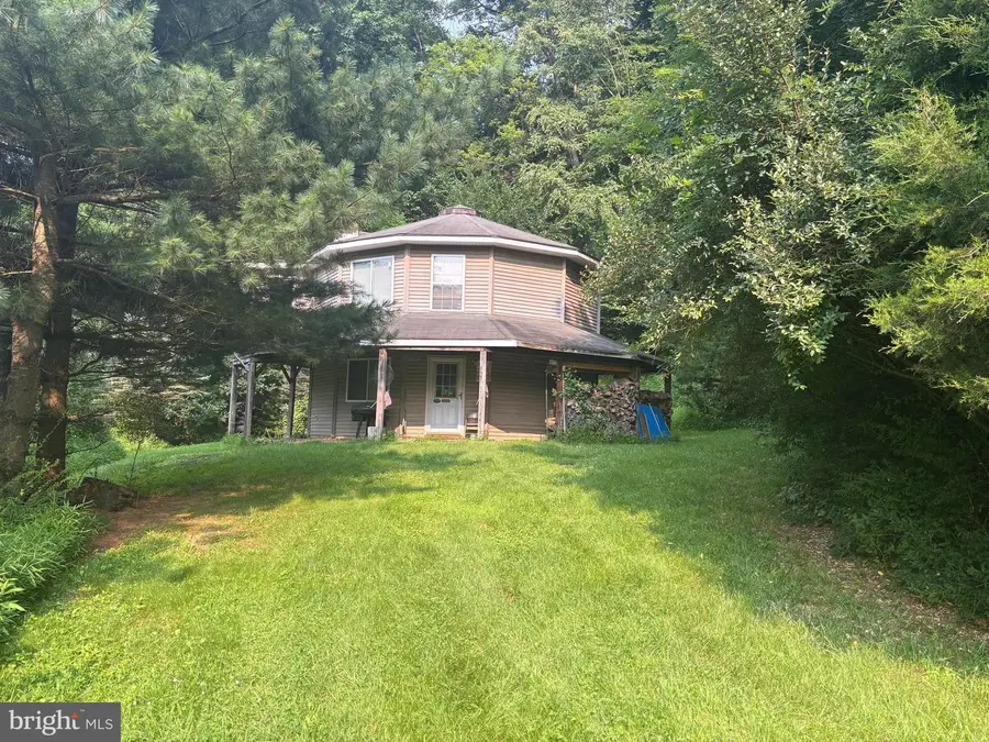 937 Wildlife Dr, Lost City, WV 26810 - #2