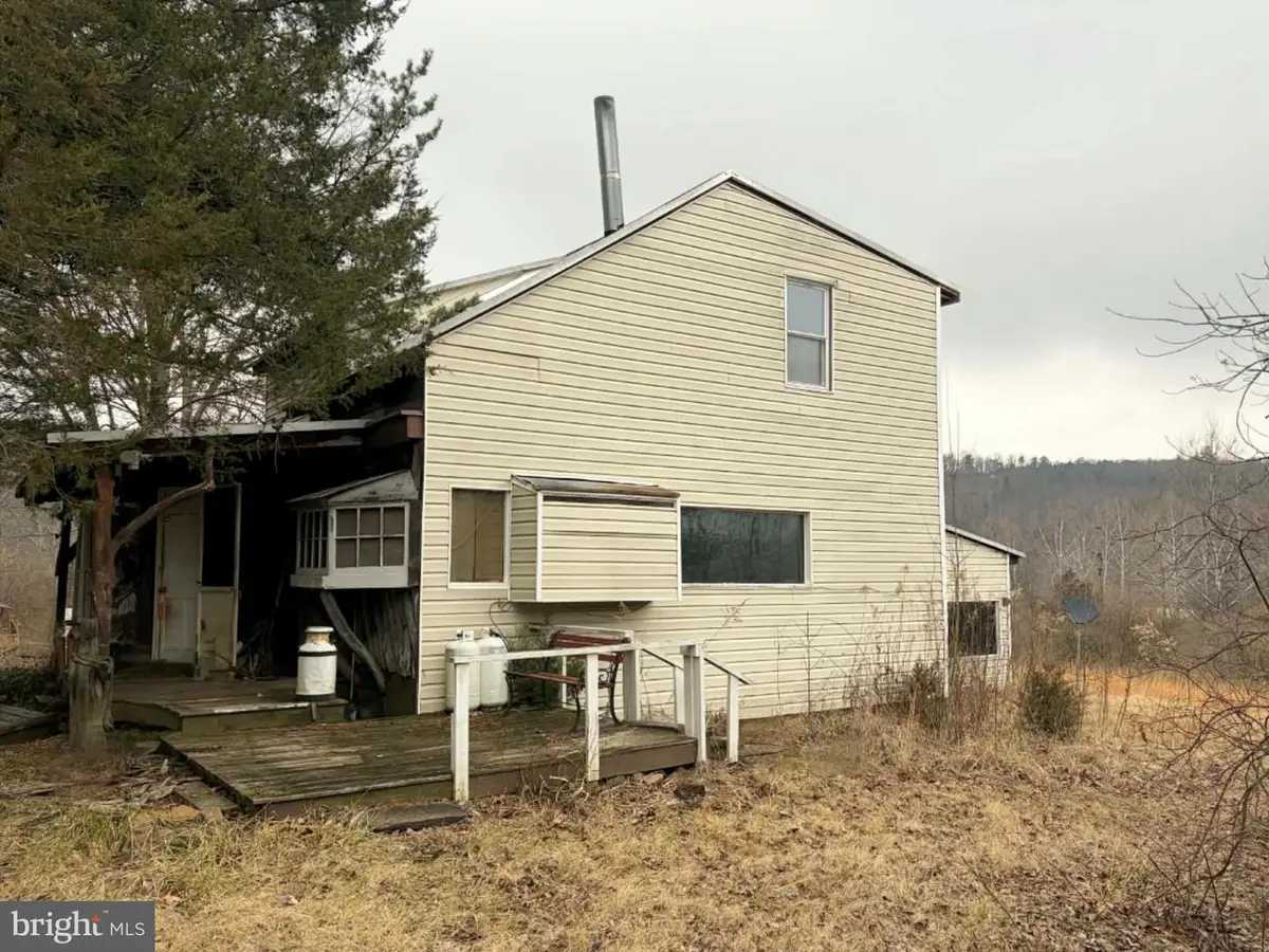 986 Rushing River Rd, Augusta, WV 26704 - #1