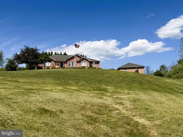 106 Waterview Dr, CAPON BRIDGE, WV 26711