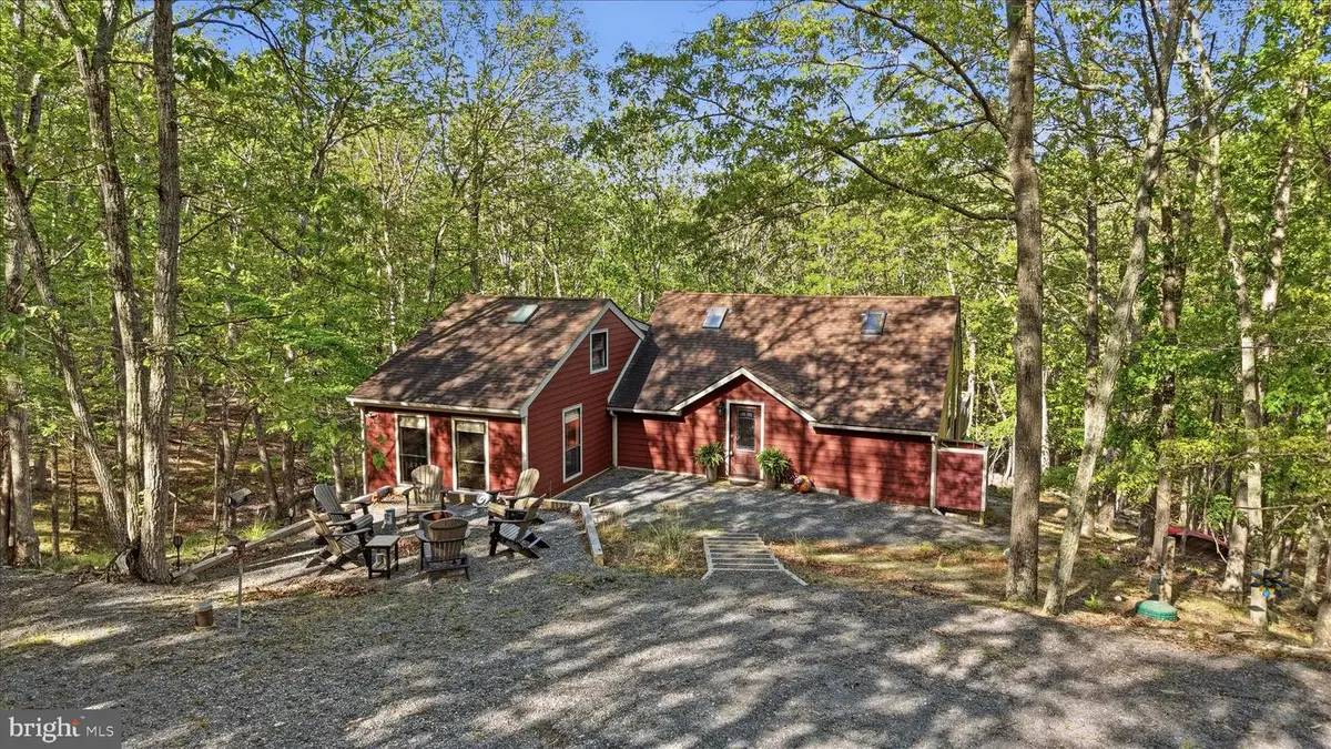1856 Crossings View Rd, Paw Paw, WV 25434 - #1