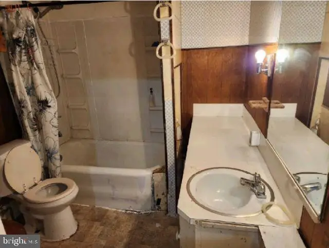 521 W Main St, Romney, WV 26757 - #2