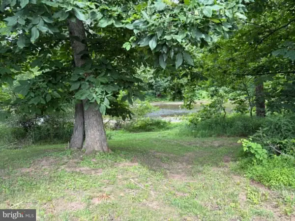 937 Hummingbird Ln, CAPON BRIDGE, WV 26711